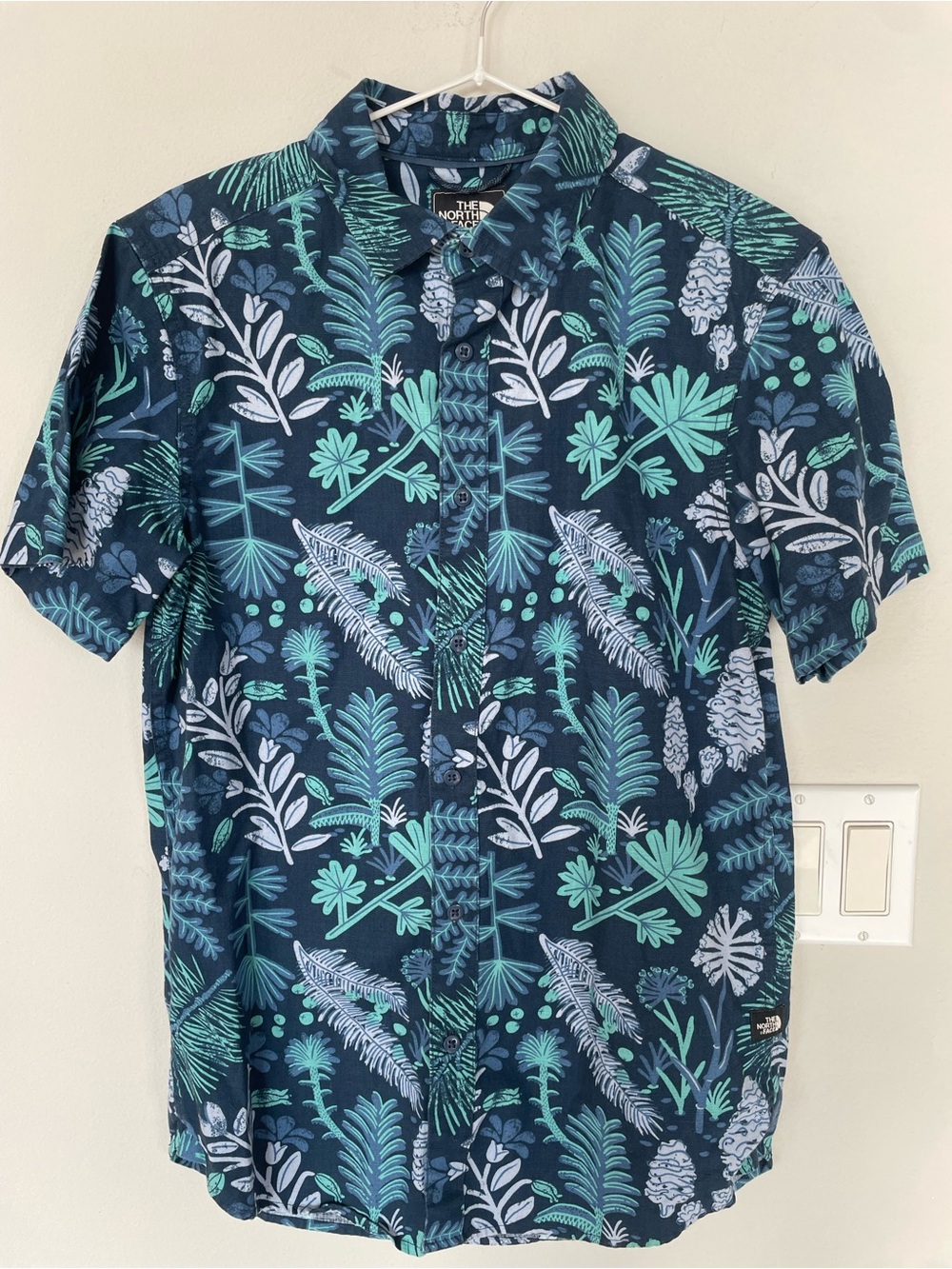 The North Face Men Bottom Up Shirt Size L Blue Black Short Sleeve 100% Cotton